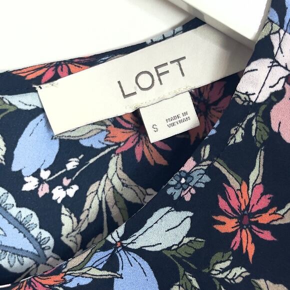 Loft Floral Blouse - Picture 3 of 6